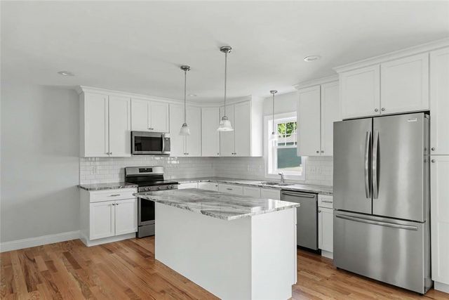 42 Vespia Lane, South Kingstown, RI 02879