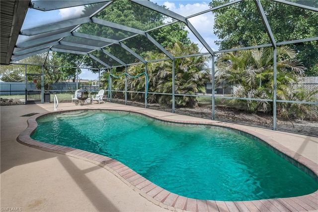 1209 SE 19th ST, Cape Coral, FL 33990