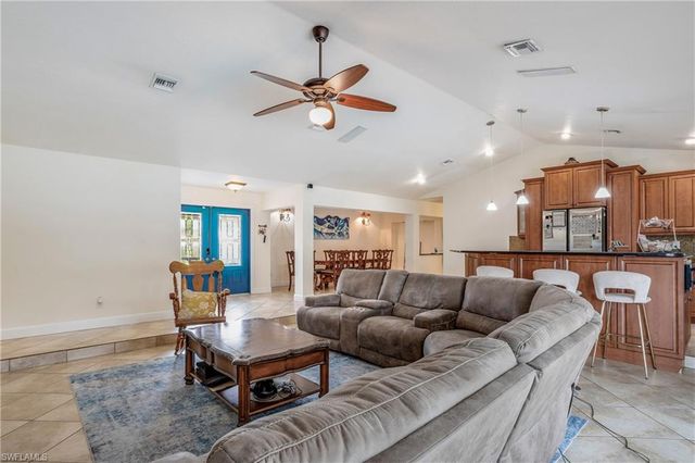 1209 SE 19th ST, Cape Coral, FL 33990