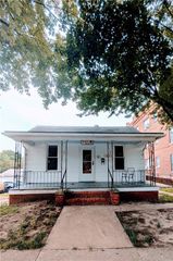 833 N 25th Street, St Joseph, MO 64506