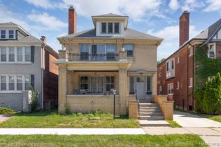 922 Nottingham Road, Grosse Pointe Park, MI 48230