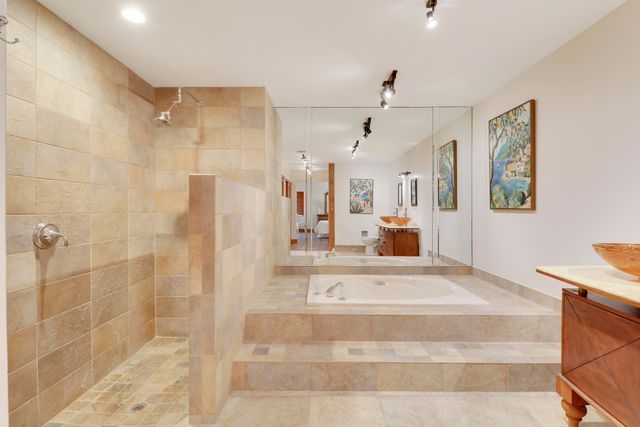 109 Seashore Drive, Jupiter, FL 33477
