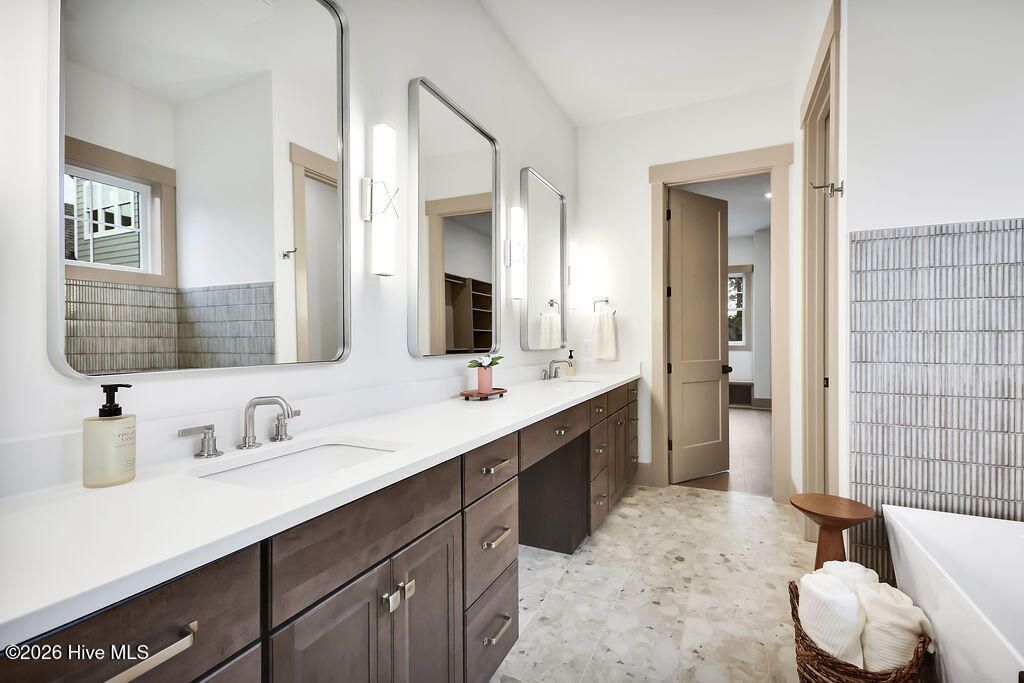 Image 27 of property listing at 7261 Winding Marsh Court, Wilmington, NC 28411