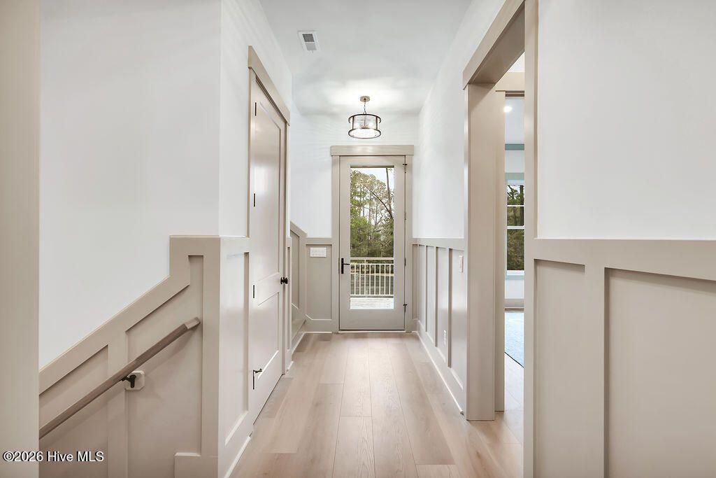 Image 6 of property listing at 7261 Winding Marsh Court, Wilmington, NC 28411