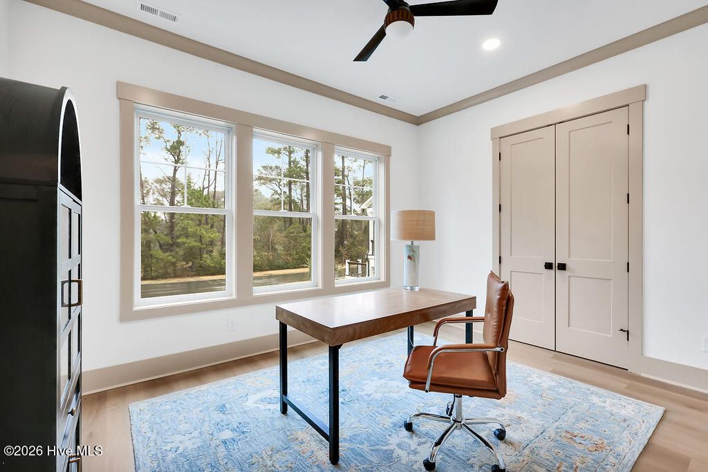 Image 7 of property listing at 7261 Winding Marsh Court, Wilmington, NC 28411