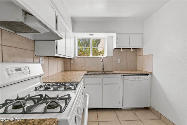 5702 E Camelback Road INDIAN, Phoenix, AZ 85018