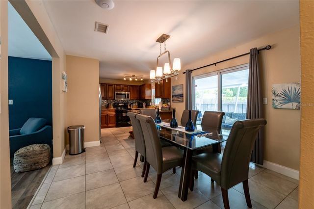 6007 N HIMES AVENUE, Tampa, FL 33614