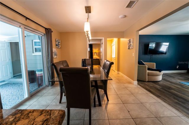 6007 N HIMES AVENUE, Tampa, FL 33614