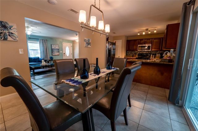 6007 N HIMES AVENUE, Tampa, FL 33614