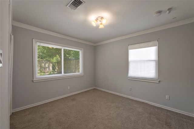 515 Azaleadell Drive, Houston, TX 77018