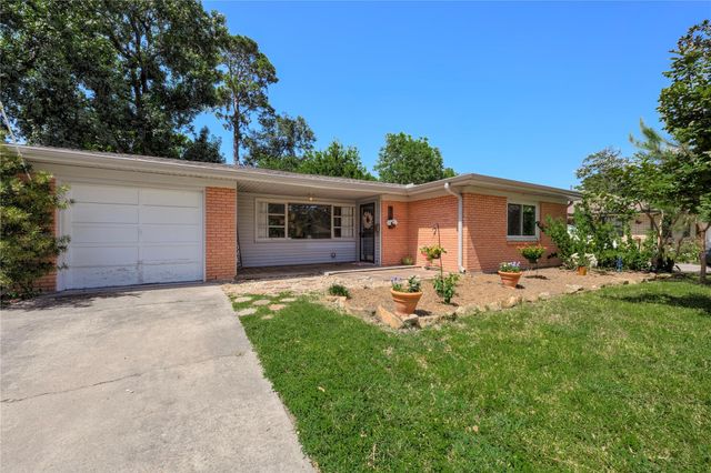 515 Azaleadell Drive, Houston, TX 77018