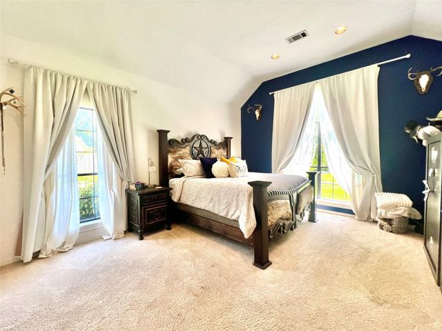 6005 Lakeside Drive, Liberty, TX 77575