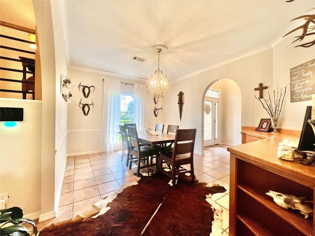 6005 Lakeside Drive, Liberty, TX 77575