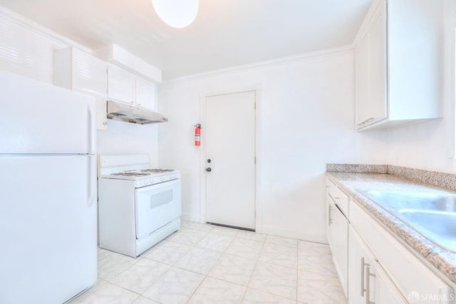6029 Macarthur Boulevard, Oakland, CA 94605