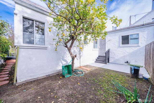 6029 Macarthur Boulevard, Oakland, CA 94605
