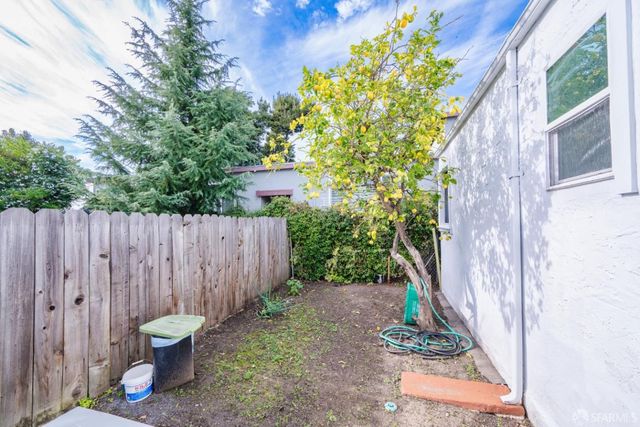 6029 Macarthur Boulevard, Oakland, CA 94605