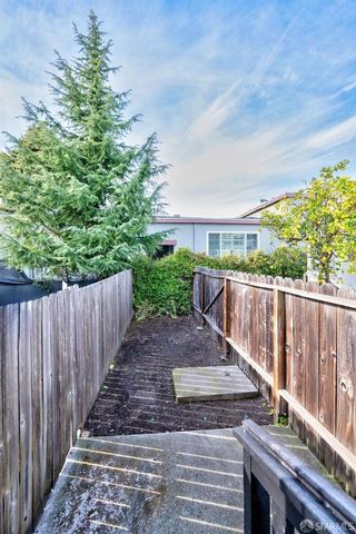 6029 Macarthur Boulevard, Oakland, CA 94605