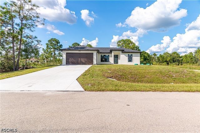 2710 42nd ST W, Lehigh Acres, FL 33971