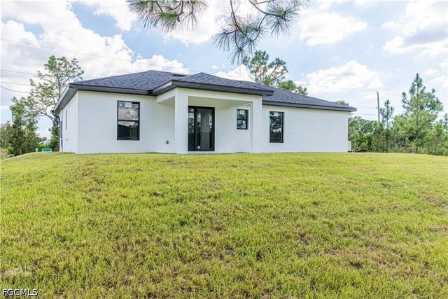 2710 42nd ST W, Lehigh Acres, FL 33971