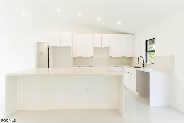 2710 42nd ST W, Lehigh Acres, FL 33971