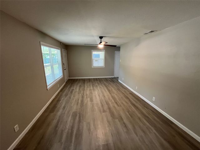 2911 Millmar Drive, Dallas, TX 75228