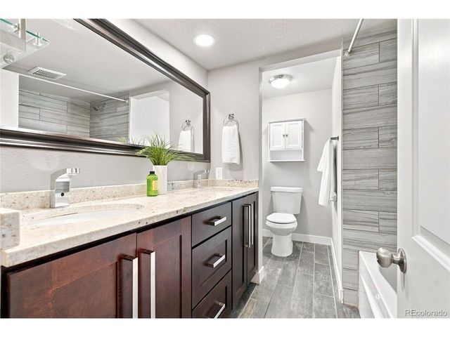 2085 Fenton St, Edgewater, CO 80214