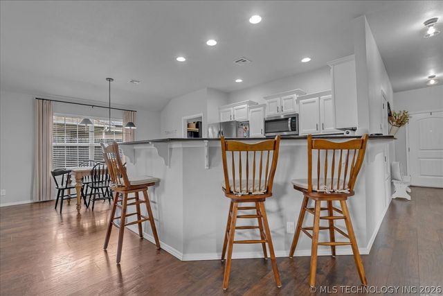 7312 S Gardenia Avenue, Broken Arrow, OK 74011