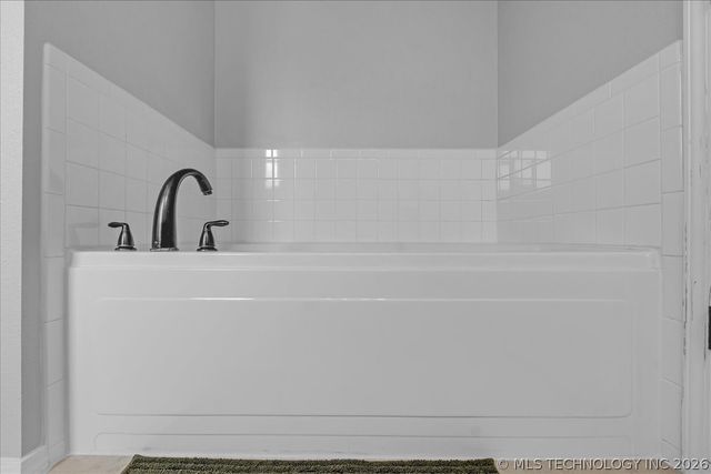 7312 S Gardenia Avenue, Broken Arrow, OK 74011