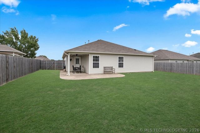 7312 S Gardenia Avenue, Broken Arrow, OK 74011