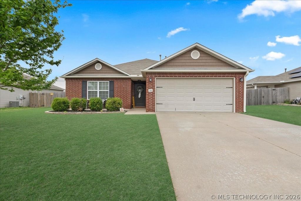 7312 S Gardenia Avenue, Broken Arrow, OK 74011