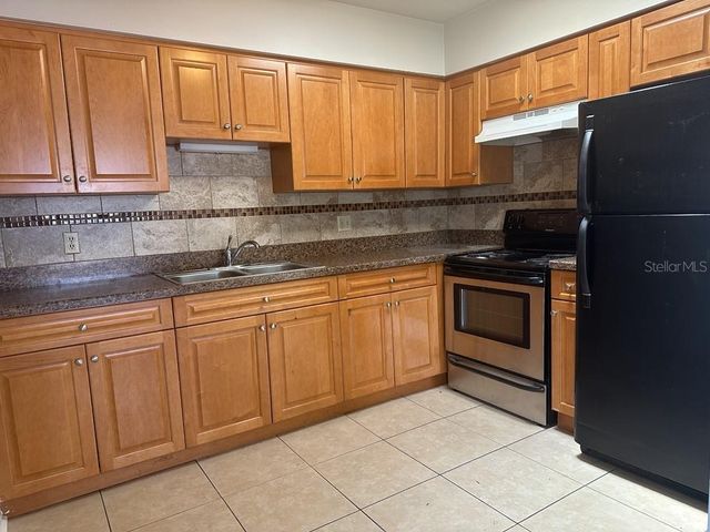 6568 S WEST SHORE CIRCLE, Tampa, FL 33616