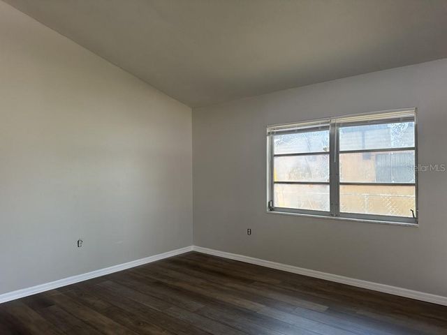 6568 S WEST SHORE CIRCLE, Tampa, FL 33616