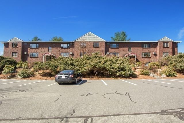 32 Spencer Rd 26M, Boxborough, MA 01719