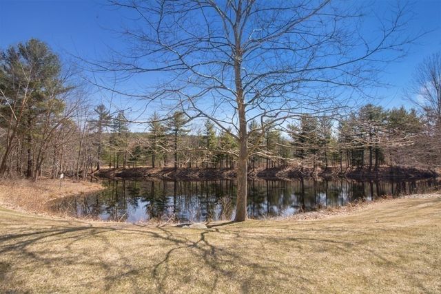 32 Spencer Rd 26M, Boxborough, MA 01719