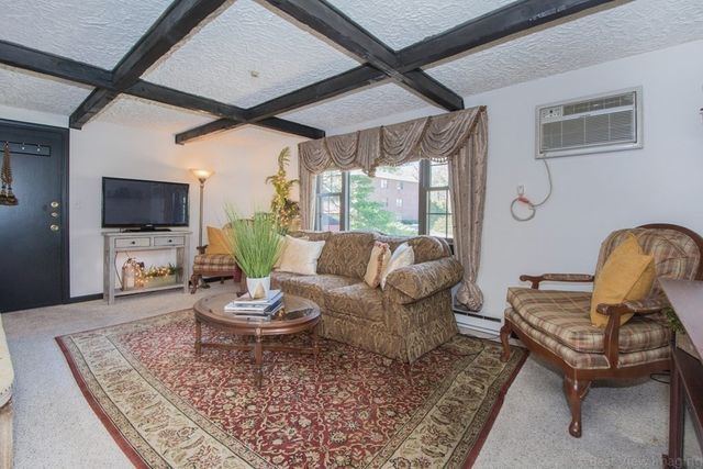32 Spencer Rd 26M, Boxborough, MA 01719