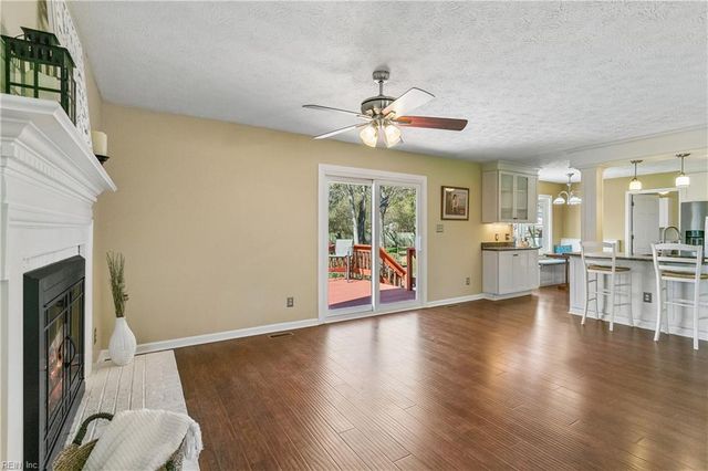 203 Mill XING, Yorktown, VA 23693