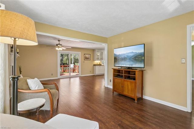 203 Mill XING, Yorktown, VA 23693