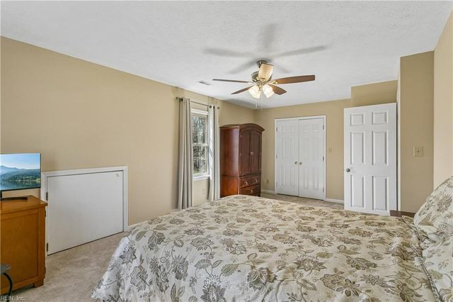 203 Mill XING, Yorktown, VA 23693