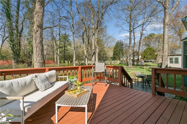 203 Mill XING, Yorktown, VA 23693