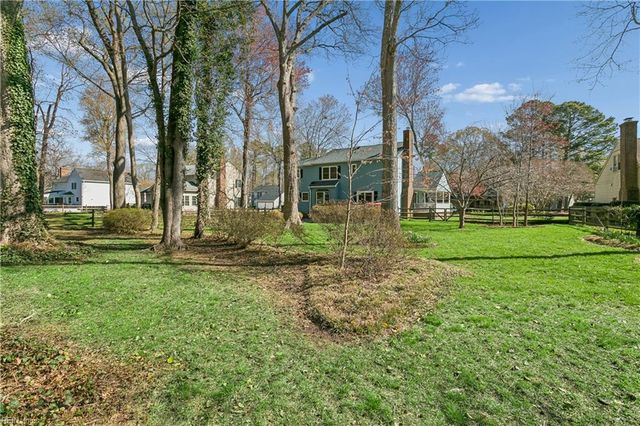 203 Mill XING, Yorktown, VA 23693