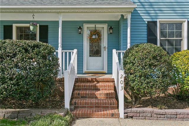 203 Mill XING, Yorktown, VA 23693