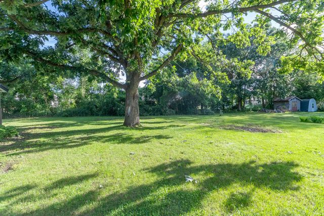 30343 Wolf Avenue, Elkhart, IN 46516