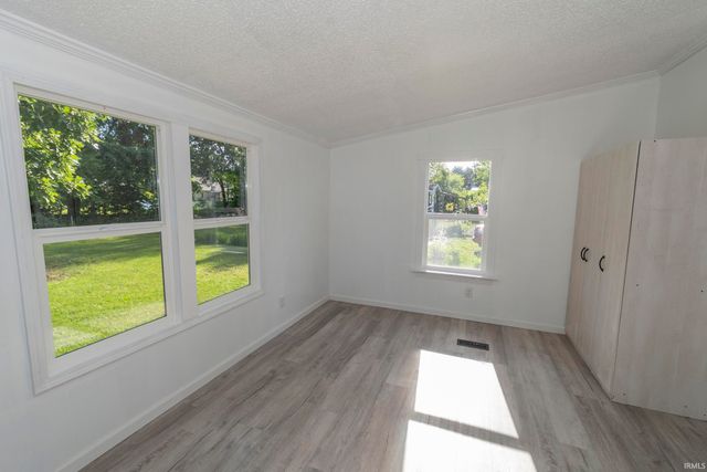 30343 Wolf Avenue, Elkhart, IN 46516