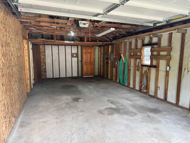 30343 Wolf Avenue, Elkhart, IN 46516