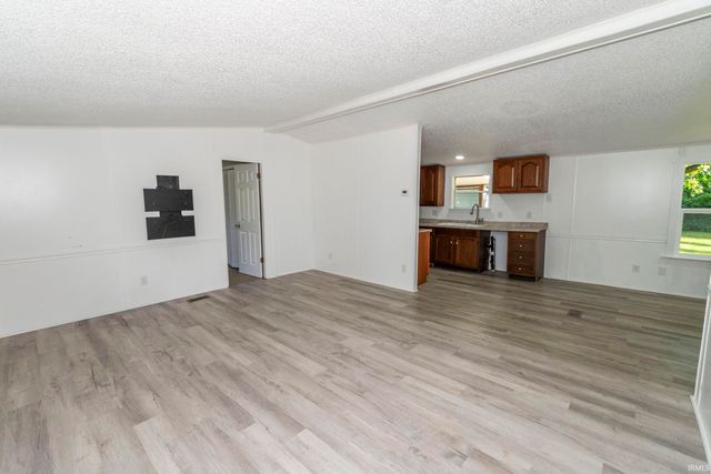 30343 Wolf Avenue, Elkhart, IN 46516