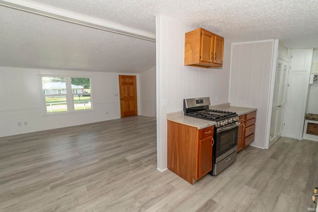 30343 Wolf Avenue, Elkhart, IN 46516