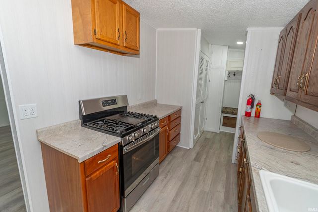 30343 Wolf Avenue, Elkhart, IN 46516