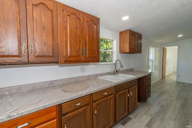 30343 Wolf Avenue, Elkhart, IN 46516