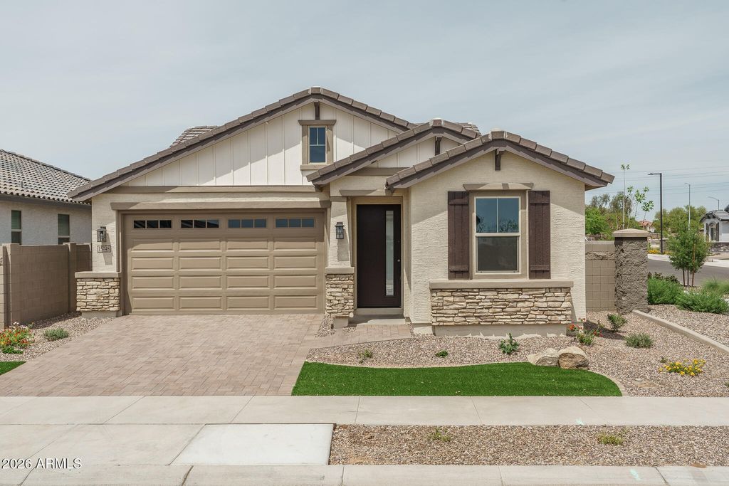 15748 W VOLTAIRE Street, Surprise, AZ 85379 — exterior