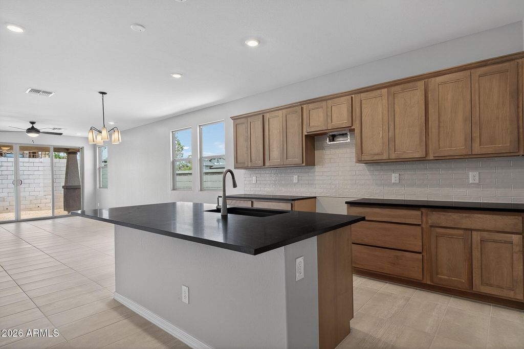15748 W VOLTAIRE Street, Surprise, AZ 85379 — photo 3